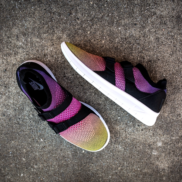 轻盈若羽！Nike Air SockRacer Flyknit PRM 耐克官网699元有售