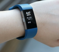 可能是最好用的手环！Fitbit Charge 2智能手环 NEW OTHER版 	 70美元约￥472（亚马逊旗舰店1098元）
