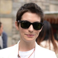 【安妮海瑟薇同款！】Ray·Ban 雷朋 RB4165 Wayfarer 太阳镜 $54.99（约398元）