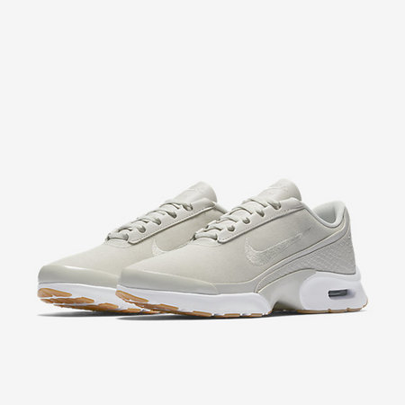 耐克（NIKE） AIR MAX JEWELL SE 女子运动鞋 ￥519