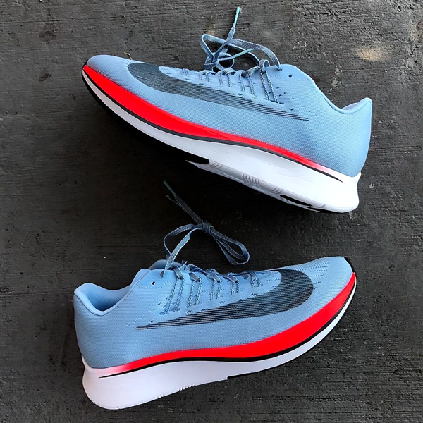 革新超跑！Nike Zoom Fly 耐克官网1169元有售