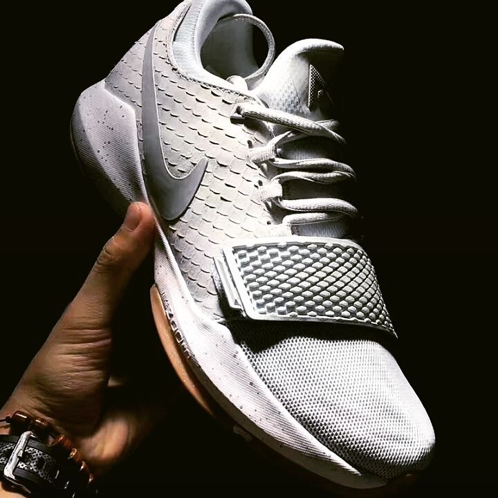 泡椒一代！Nike PG 1 EP 耐克官网849元有售