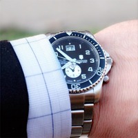 $109 (原价$625) VICTORINOX SWISS ARMY 经典时装男表