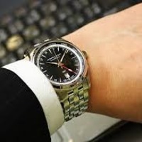 $499 (原价$1325) HAMILTON Jazzmaster GMT 系列机械正装男表