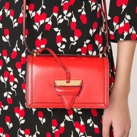 $1183 Loewe Barcelona 尖头斜挎包 经典红色