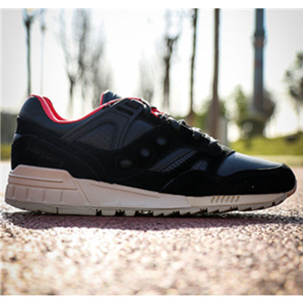 低于海淘！SAUCONY 男 Grid SD 运动鞋 207元包邮（需用券）