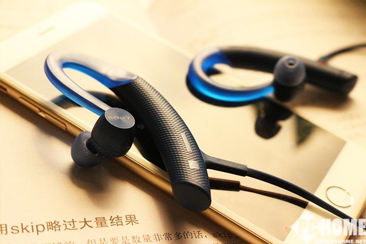 IPX5级防水 Sony 索尼 蓝牙 运动耳机MDR-XB80BS 50美元约￥390（京东699元） 买手党-买手聚集的地方