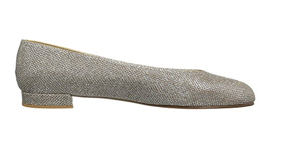 Stuart Weitzman 女士Chicflat 真皮平底鞋 109.99美元约￥714（天猫1990元） 买手党-买手聚集的地方