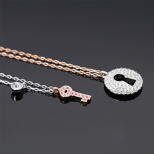 Swarovski 施华洛世奇 叠戴钥匙项链套装 59.5美元约￥387 买手党-买手聚集的地方