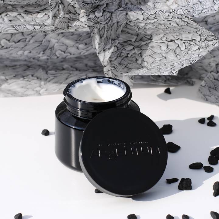 王菲同款！ARgENTUM 保湿透亮面霜 银霜 70ml ￡110.25（约981元），一瓶直邮！