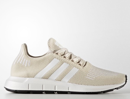 折合167.93元 大码福利！Adidas 阿迪达斯 Swift Run 女款休闲运动鞋