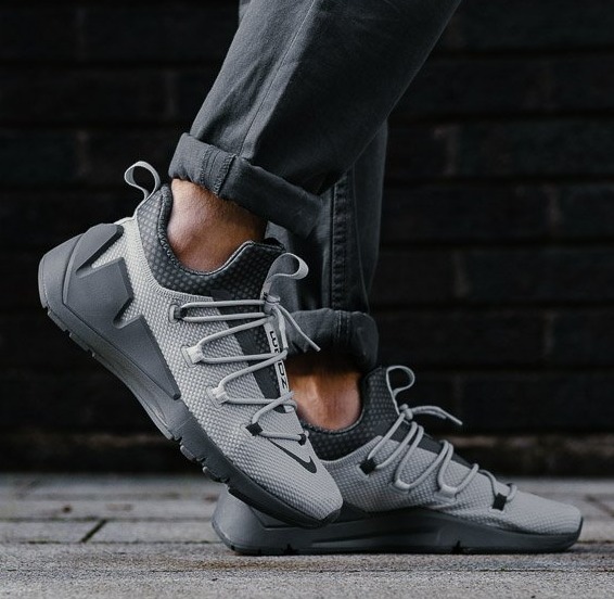 ￥431.2 NIKE 耐克 AIR ZOOM GRADE 男子运动鞋 4色