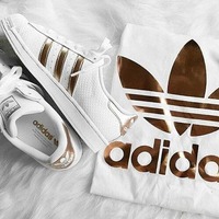 满$25立享额外8折 + 免邮，超好价 最后1小时: adidas 鞋履,服饰限时折上折，超低价收Superstar和Stan Smith啦