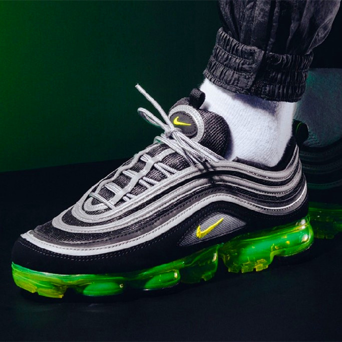经典 AIR强强联手！Nike Air VaporMax '97 耐克官网1549元有售