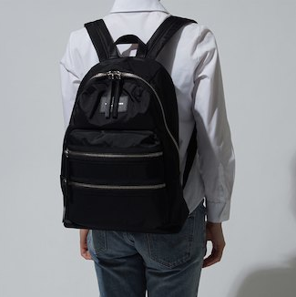 MARC JACOBS M0008296 尼龙双肩包 19000日元，包直邮约1125元