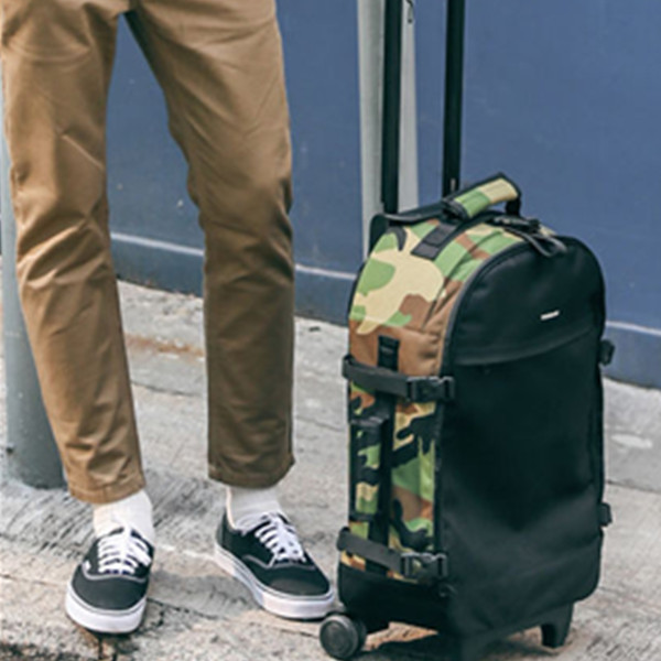 旅游必备！COMBACK CITY CAMOFLAGE系列拉杆箱 179.12元包邮（需用券）
