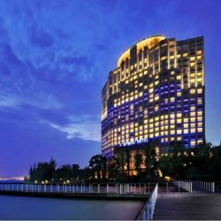 酒店特惠： 苏州金鸡湖凯宾斯基大酒店1晚+双早+双晚 1112元起/间