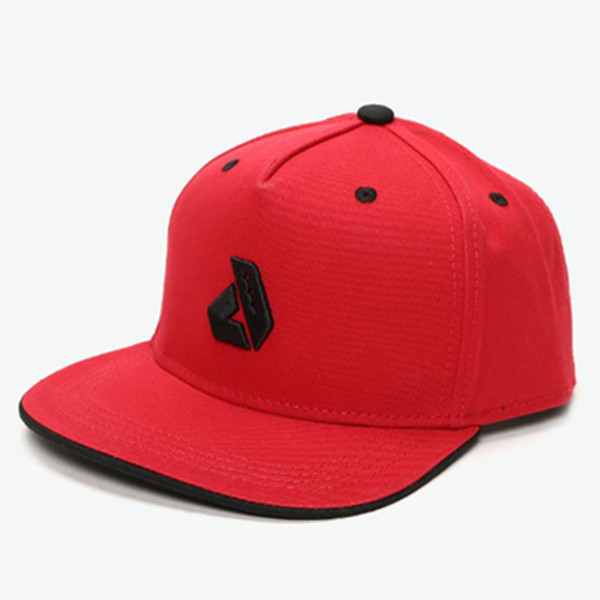 好价！DUNKELVOLK logo刺绣棒球帽 37元包邮（需用券）