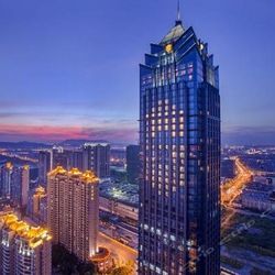 周末不涨价： 苏州香格里拉大酒店1晚+双早 859元/间起