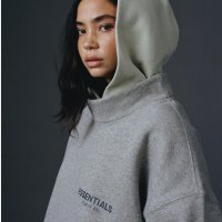 Essentials 春夏时尚热卖，极简浅灰色上新 POLO衫$50起 卫衣$80