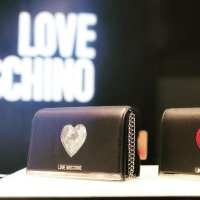 LOVE Moschino 美包专场闪购 Logo斜挎包$119 低至5折 爱心相机包$149